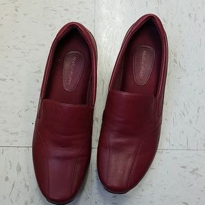 Naturalizer red leather upper 8m slip on
